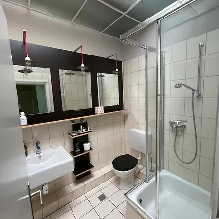 V - Zwischen Kultur Und 3* Фирзен