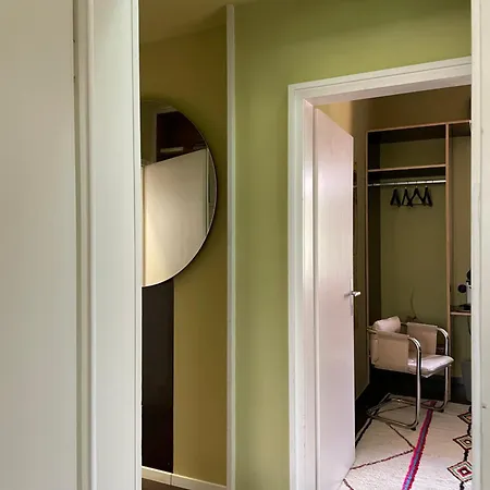 V - Zwischen Kultur Und Bed & Breakfast 3*