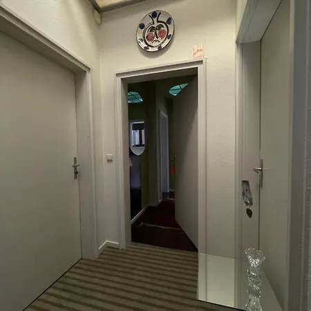 V - Zwischen Kultur Und 3* Viersen