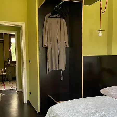 V - Zwischen Kultur Und Bed & Breakfast Viersen