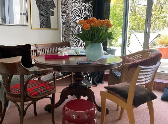 V - Zwischen Kultur Und