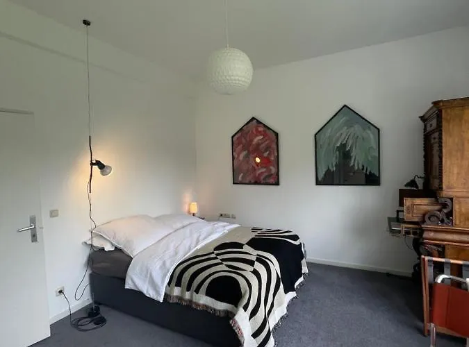 V - Zwischen Kultur Und 3*