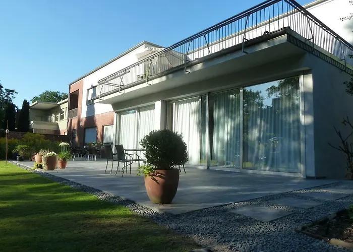 V - Zwischen Kultur Und 3* Viersen